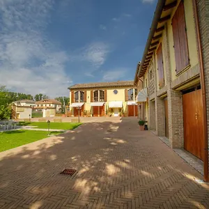  Aparthotel La Corte Del Mulino